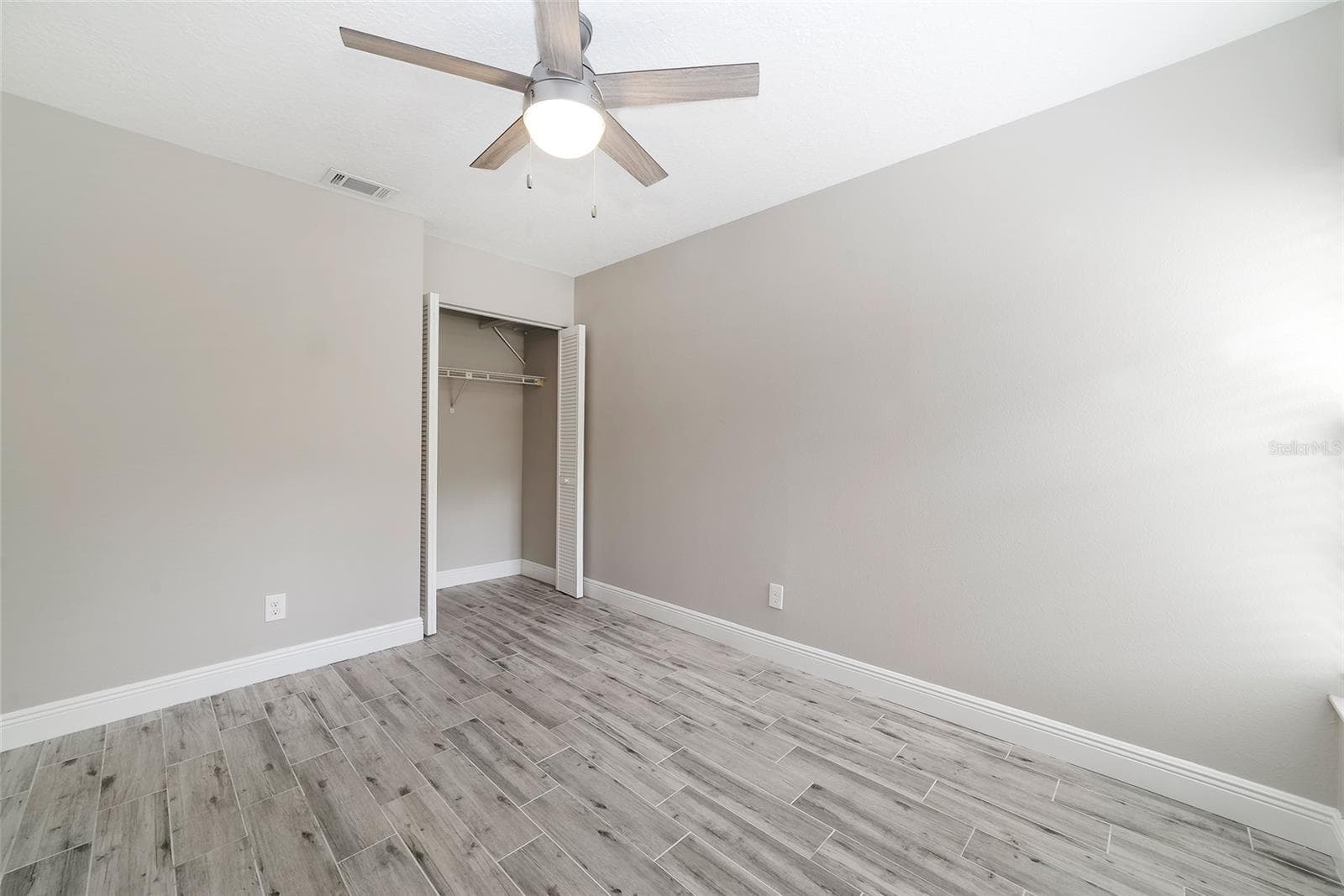 Villa at 3430 HILLMOOR DR, PALM HARBOR, photo 11 of 28