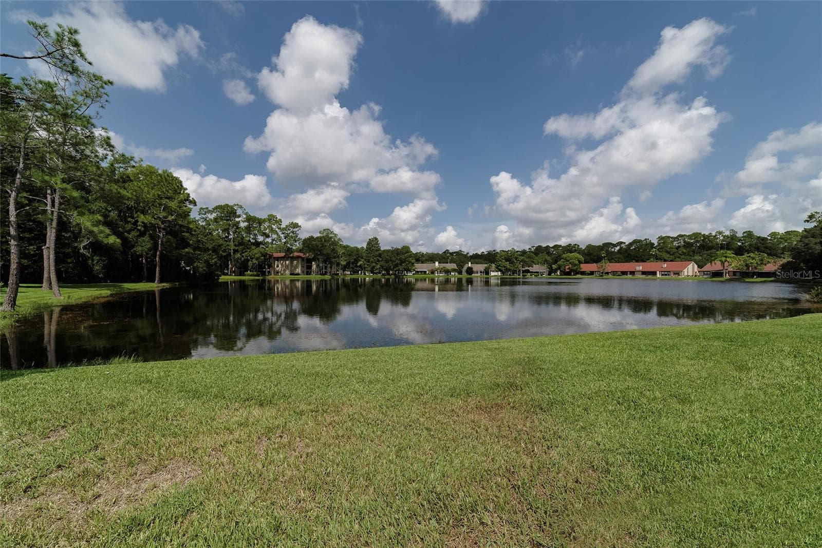 Villa at 3430 HILLMOOR DR, PALM HARBOR, photo 18 of 28
