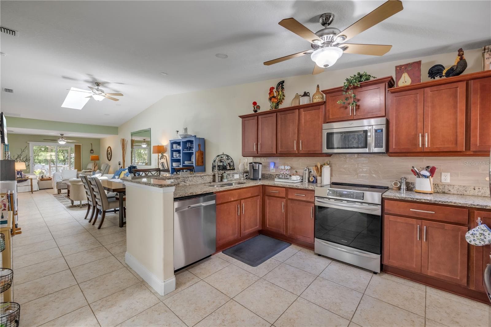 Townhouse at 2293 HAWKS COVE CIR, NEW SMYRNA BEACH, photo 9 of 51