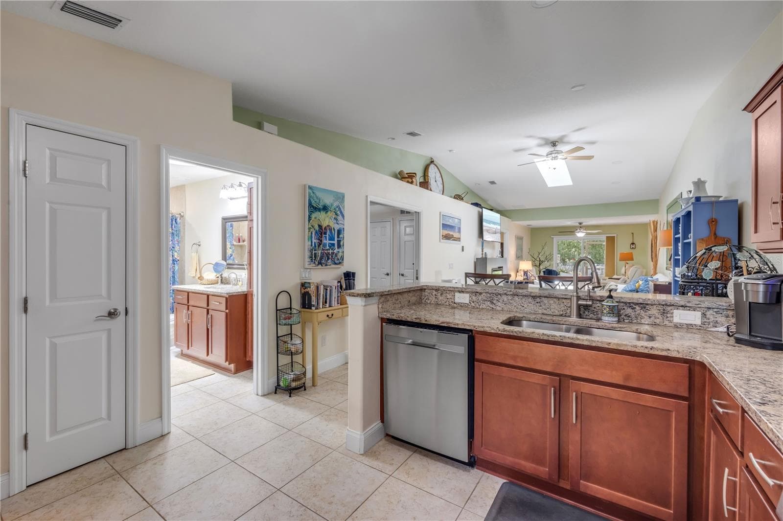 Townhouse at 2293 HAWKS COVE CIR, NEW SMYRNA BEACH, photo 11 of 51
