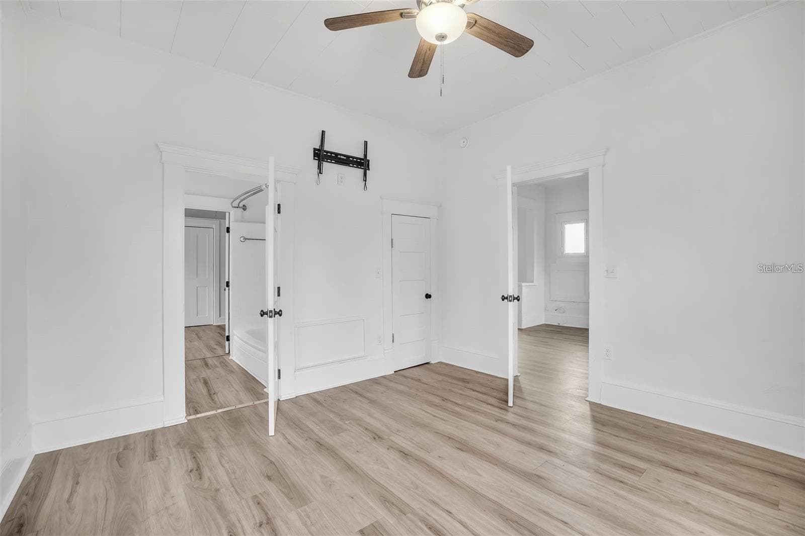 Single Family Residence at 911 S MISSOURI AVE, LAKELAND, photo 21 of 42