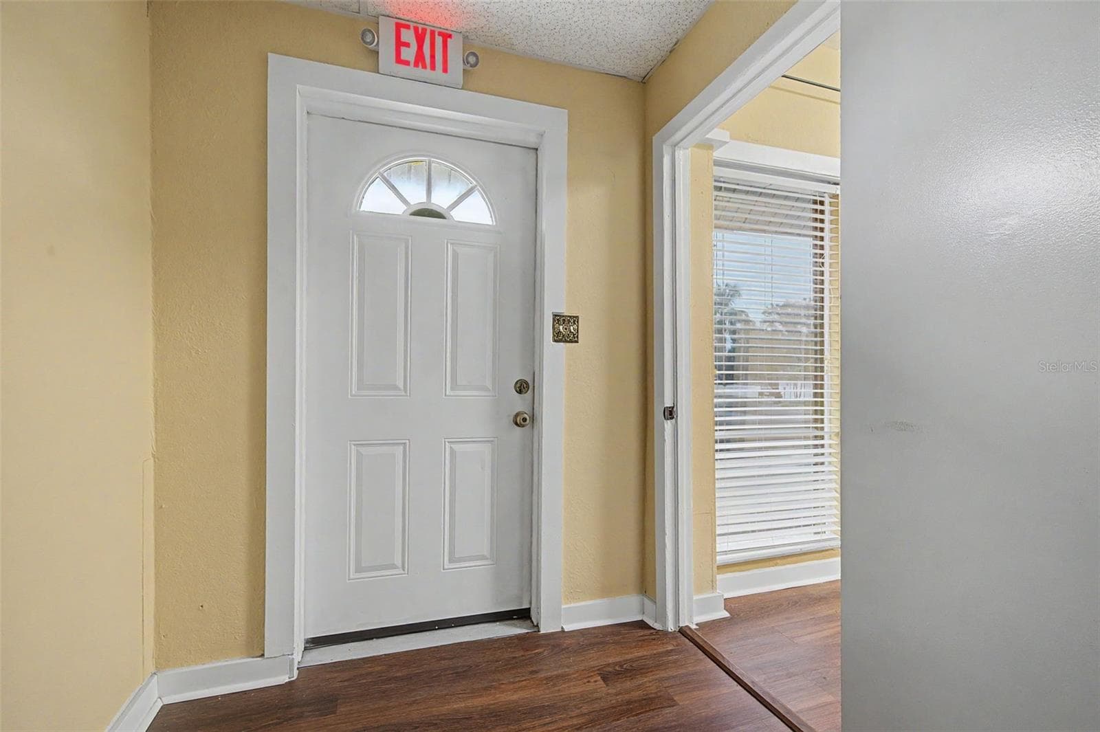 Office at 2019 MANATEE AVE W, BRADENTON, photo 3 of 47