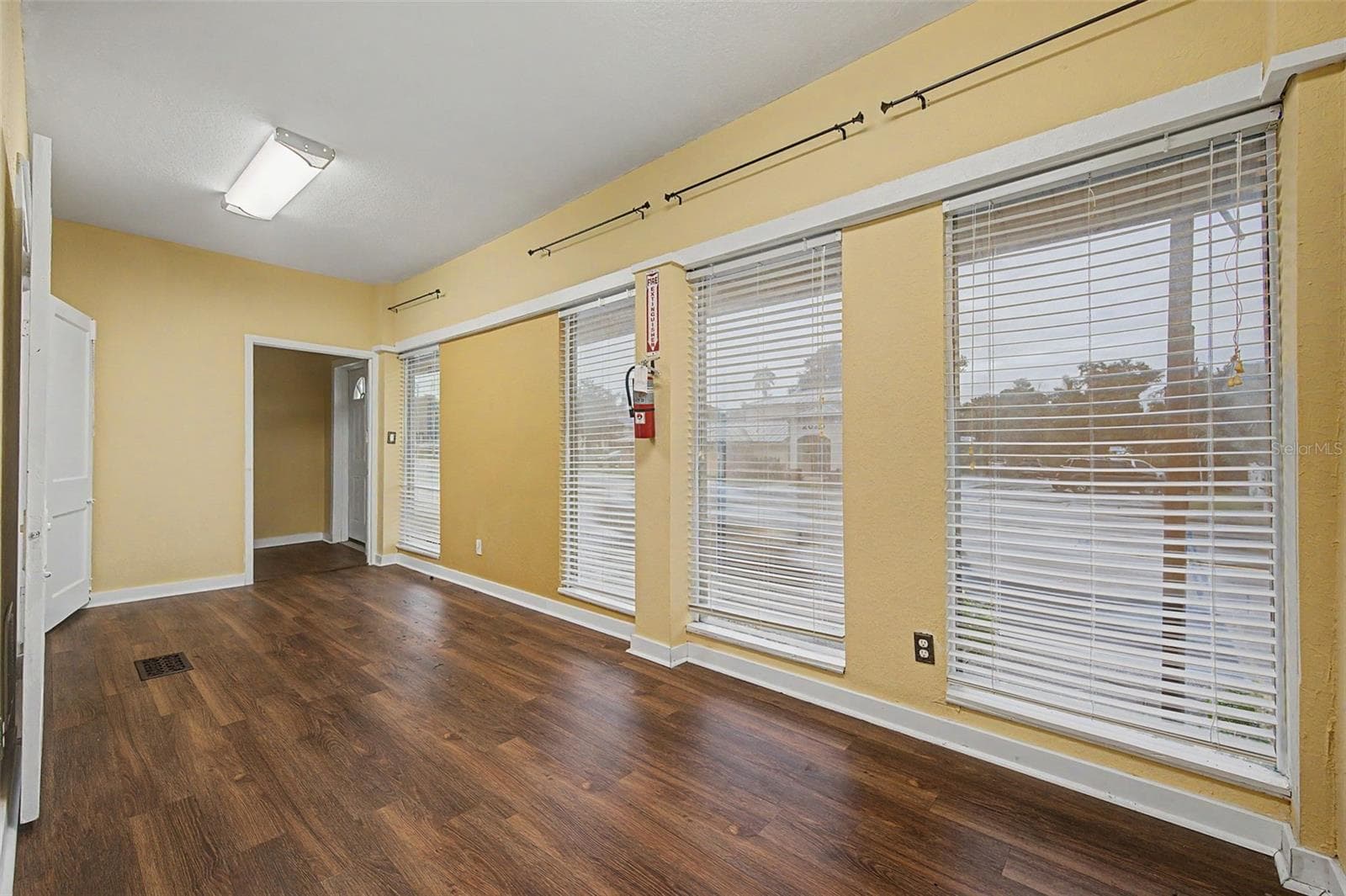 Office at 2019 MANATEE AVE W, BRADENTON, photo 4 of 47