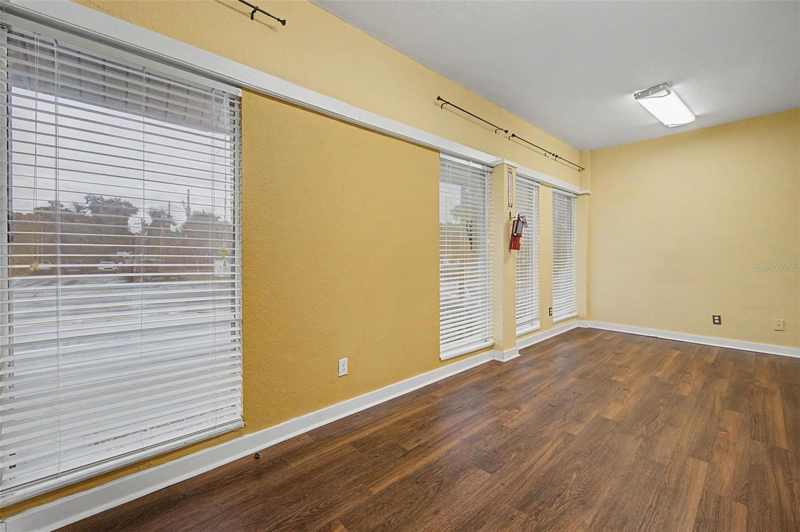 Office at 2019 MANATEE AVE W, BRADENTON, photo 7 of 47