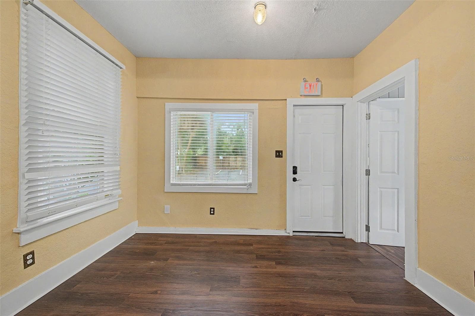 Office at 2019 MANATEE AVE W, BRADENTON, photo 21 of 47