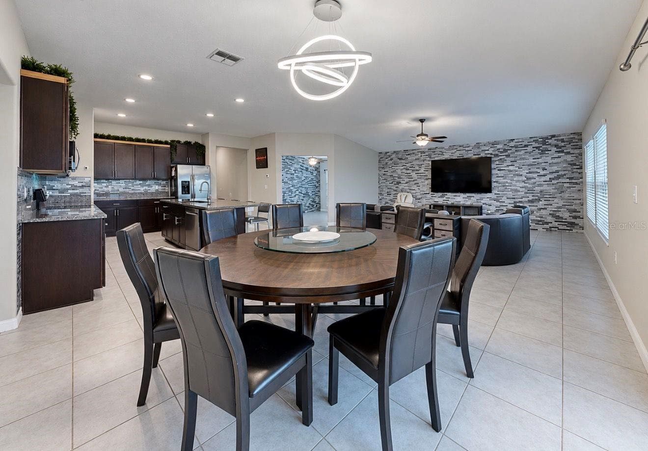 Breakfast area - 11911 FIELD THISTLE CT, RIVERVIEW