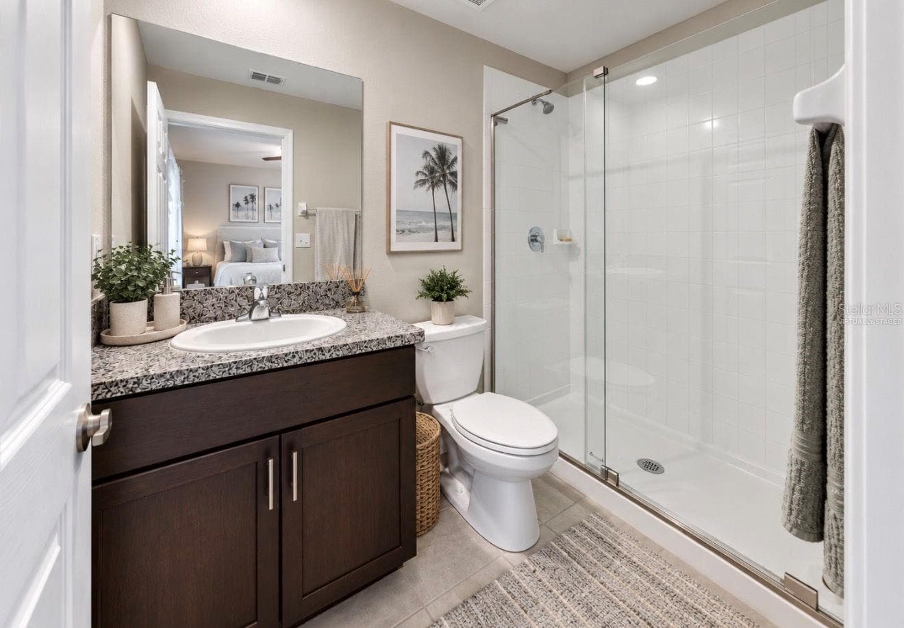 Secondary In-Suite Bathroom | Virtually Staged - 11911 FIELD THISTLE CT, RIVERVIEW