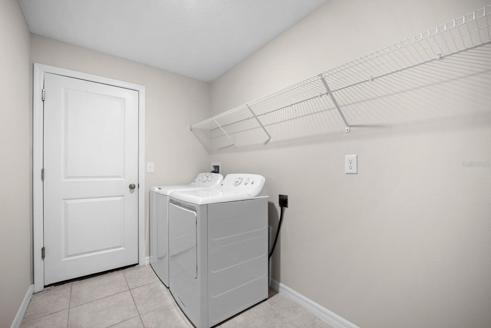 Large Landry Room. Washer & Dryer Included! - 1983 FAN ALOE WAY, RUSKIN