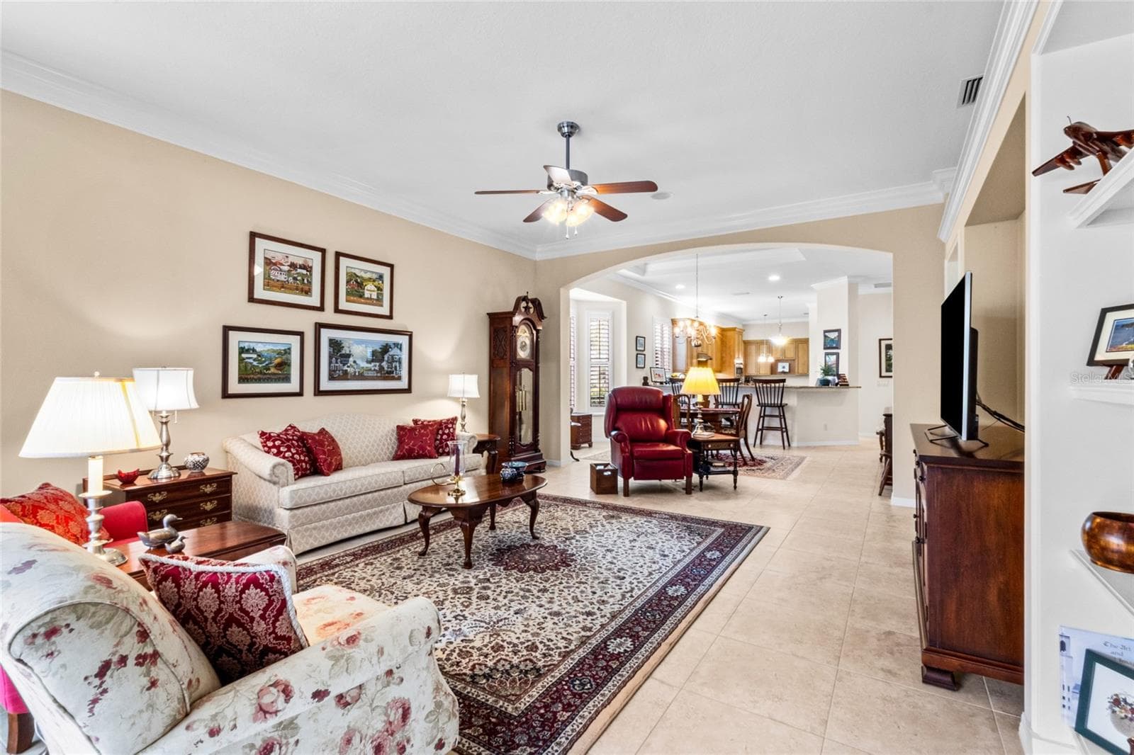 Single Family Residence at 1821 LANCASHIRE DR, VENICE, photo 12 of 63