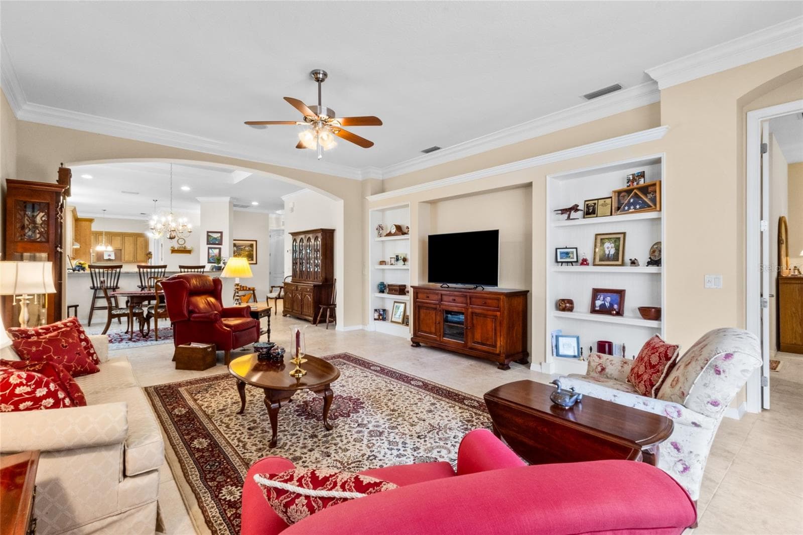 Single Family Residence at 1821 LANCASHIRE DR, VENICE, photo 16 of 63