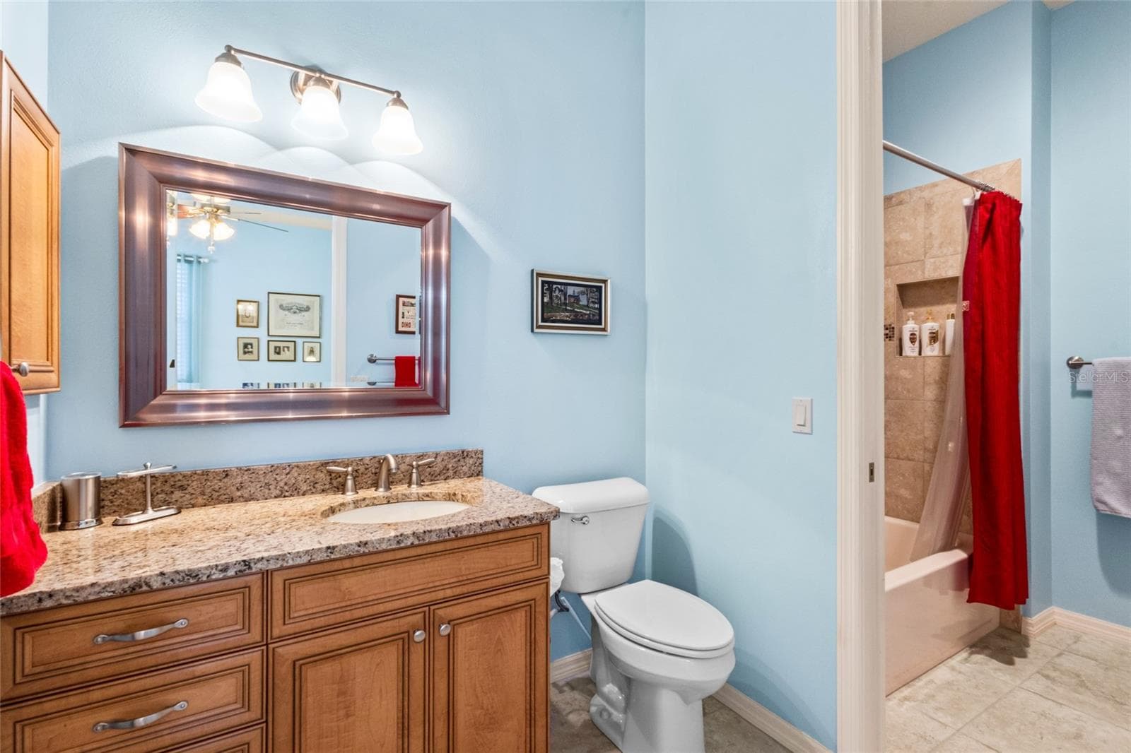 Single Family Residence at 1821 LANCASHIRE DR, VENICE, photo 27 of 63
