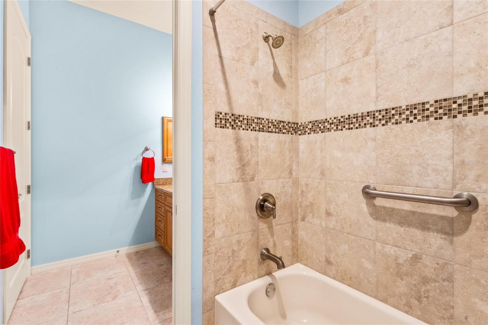 Single Family Residence at 1821 LANCASHIRE DR, VENICE, photo 28 of 63