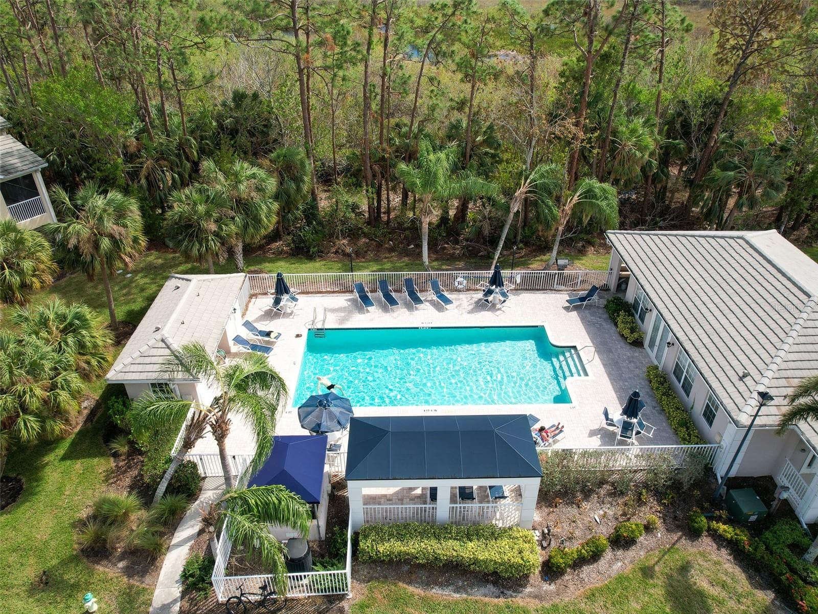 Single Family Residence at 1821 LANCASHIRE DR, VENICE, photo 45 of 63