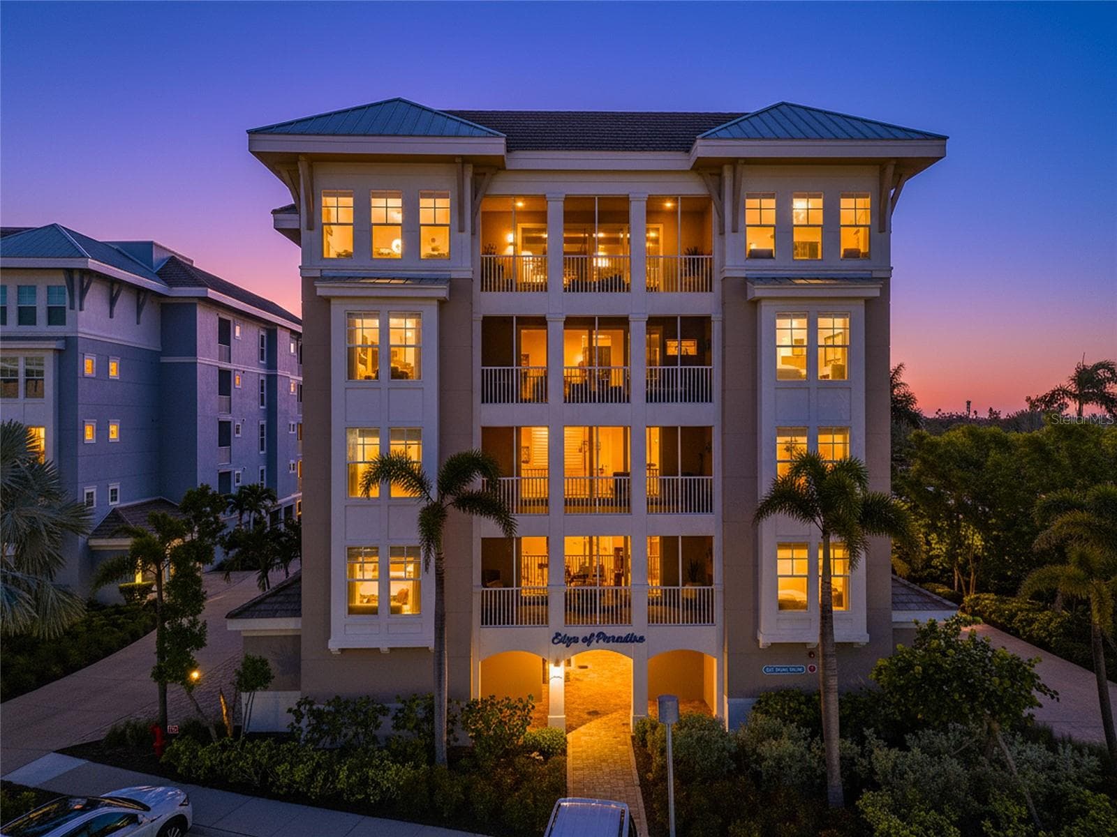 395 ARUBA CIR #203
