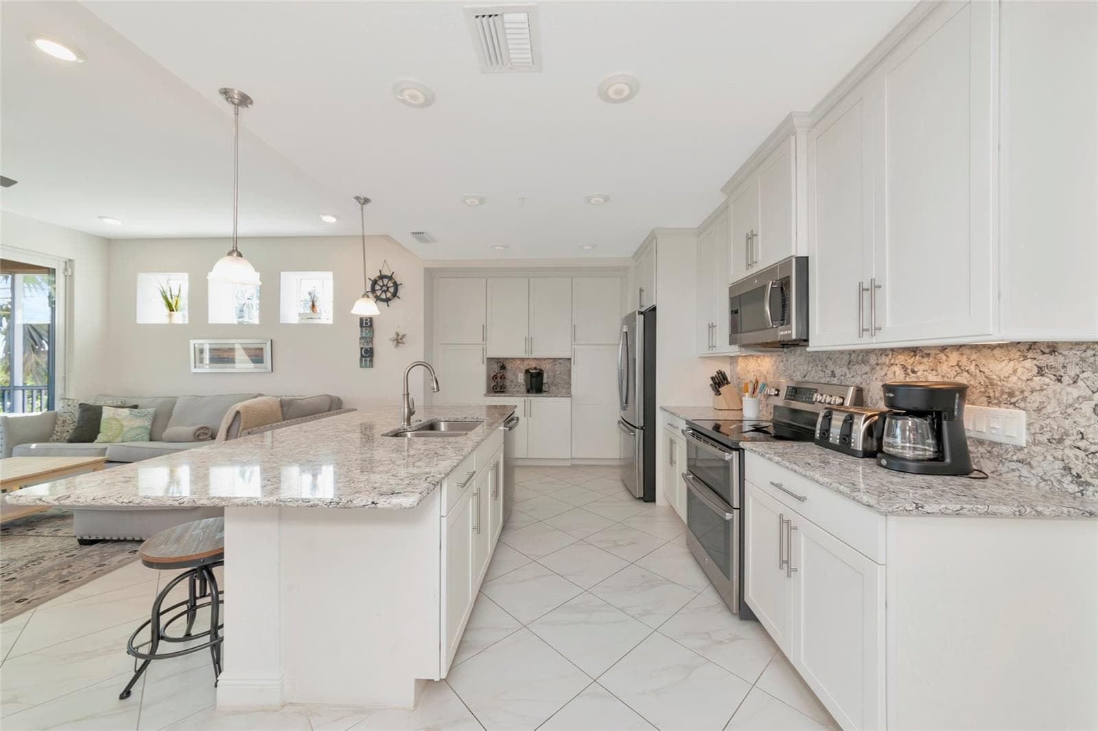 Condominium at 395 ARUBA CIR #203, BRADENTON, photo 11 of 56
