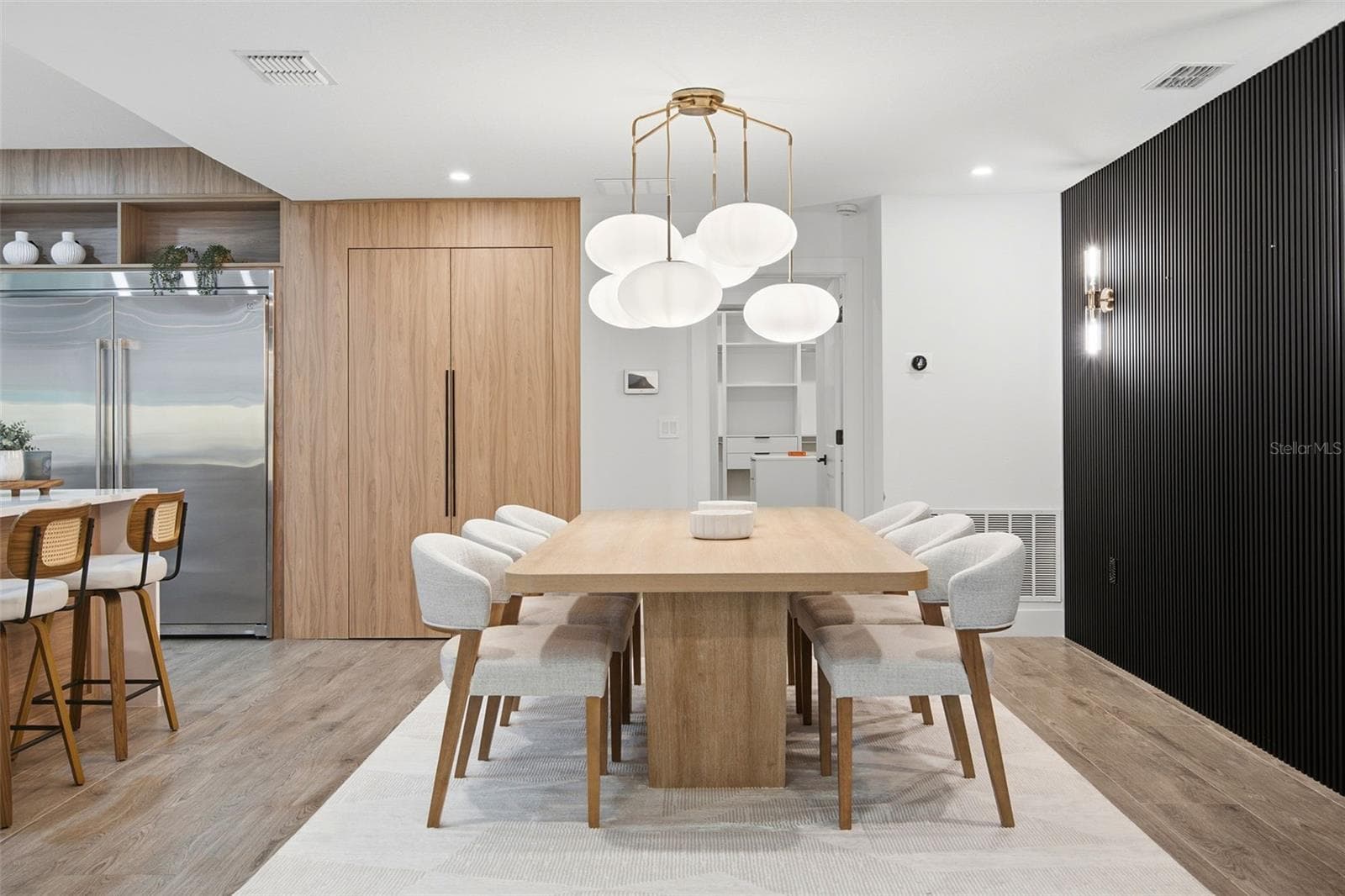 Single Family Residence at 104 E 1ST AVE, WINDERMERE, photo 15 of 54