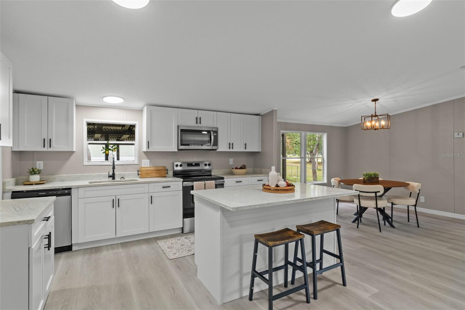 Manufactured Home at 3390 S ACADEMY TER, HOMOSASSA, photo 12 of 47