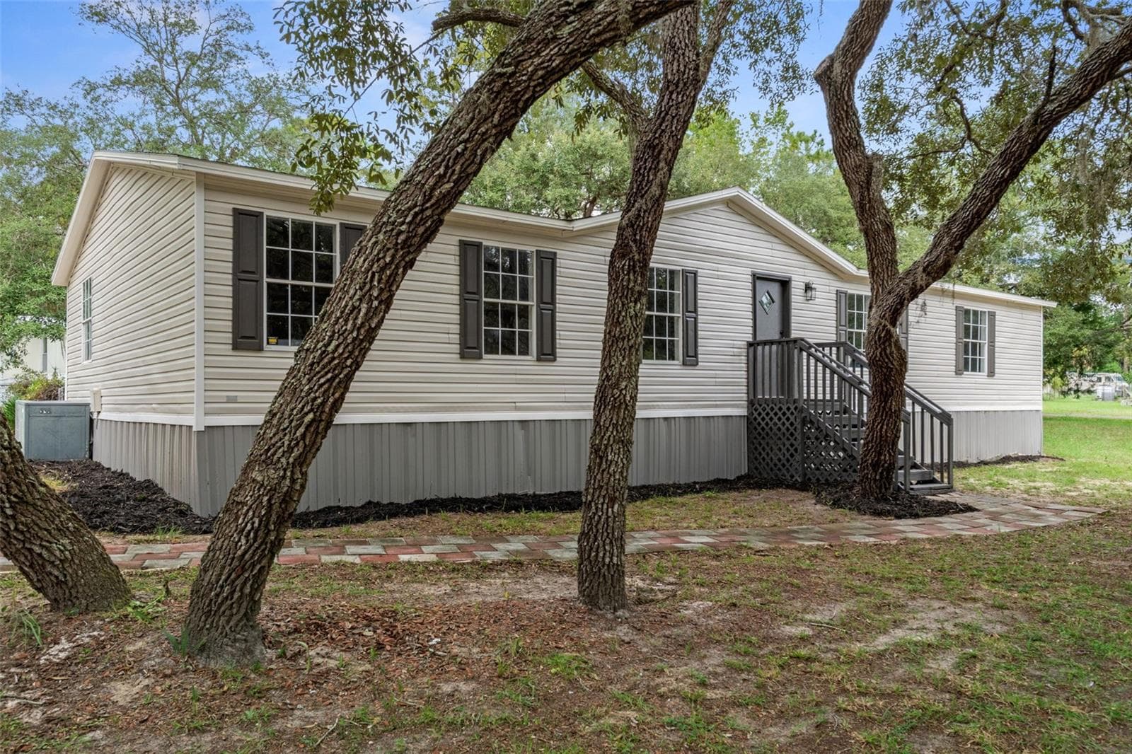 Manufactured Home at 3390 S ACADEMY TER, HOMOSASSA, photo 33 of 47