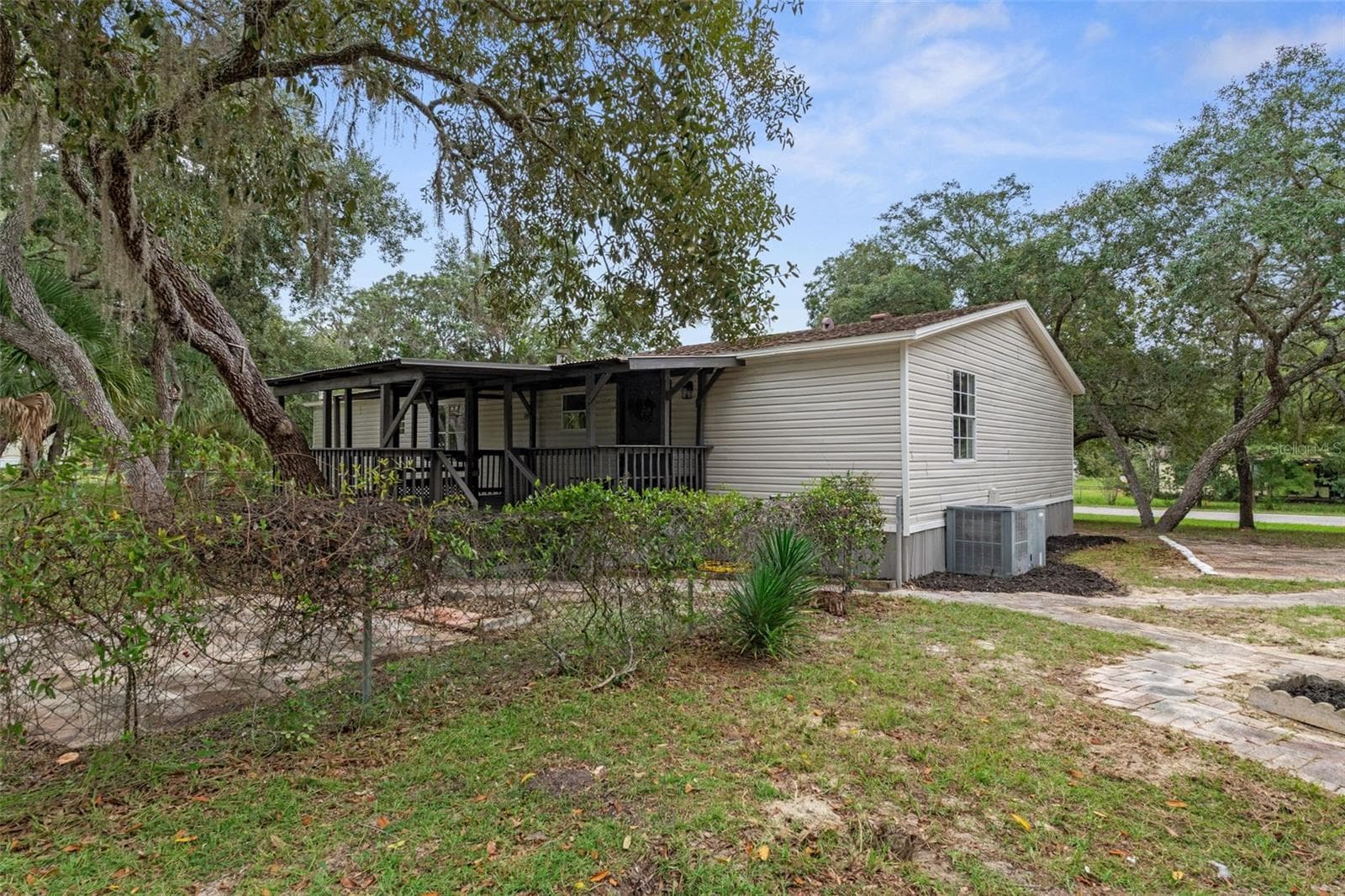 Manufactured Home at 3390 S ACADEMY TER, HOMOSASSA, photo 38 of 47