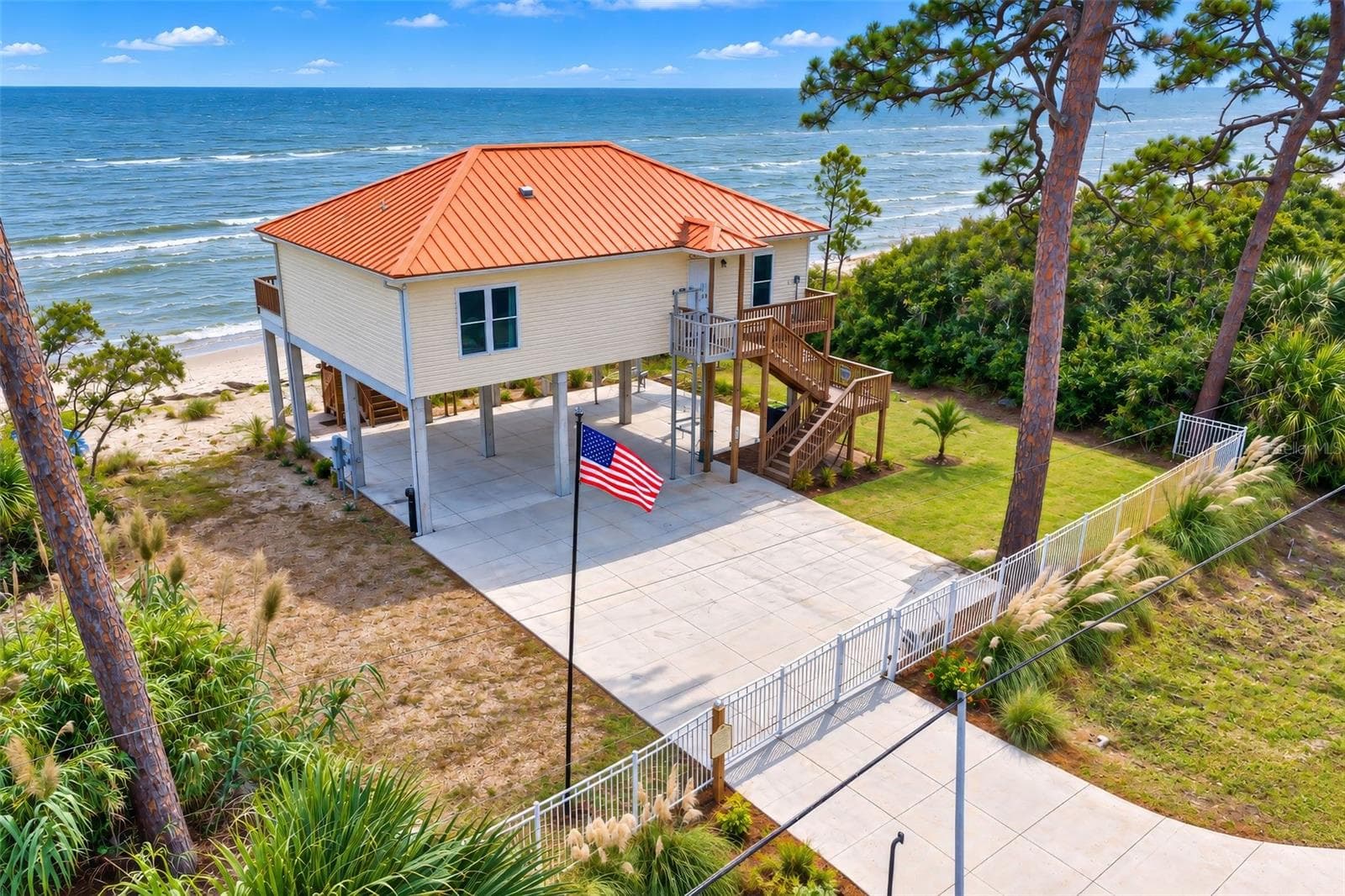 Single Family Residence at 2698 HWY 98 W, CARRABELLE, photo 5 of 75