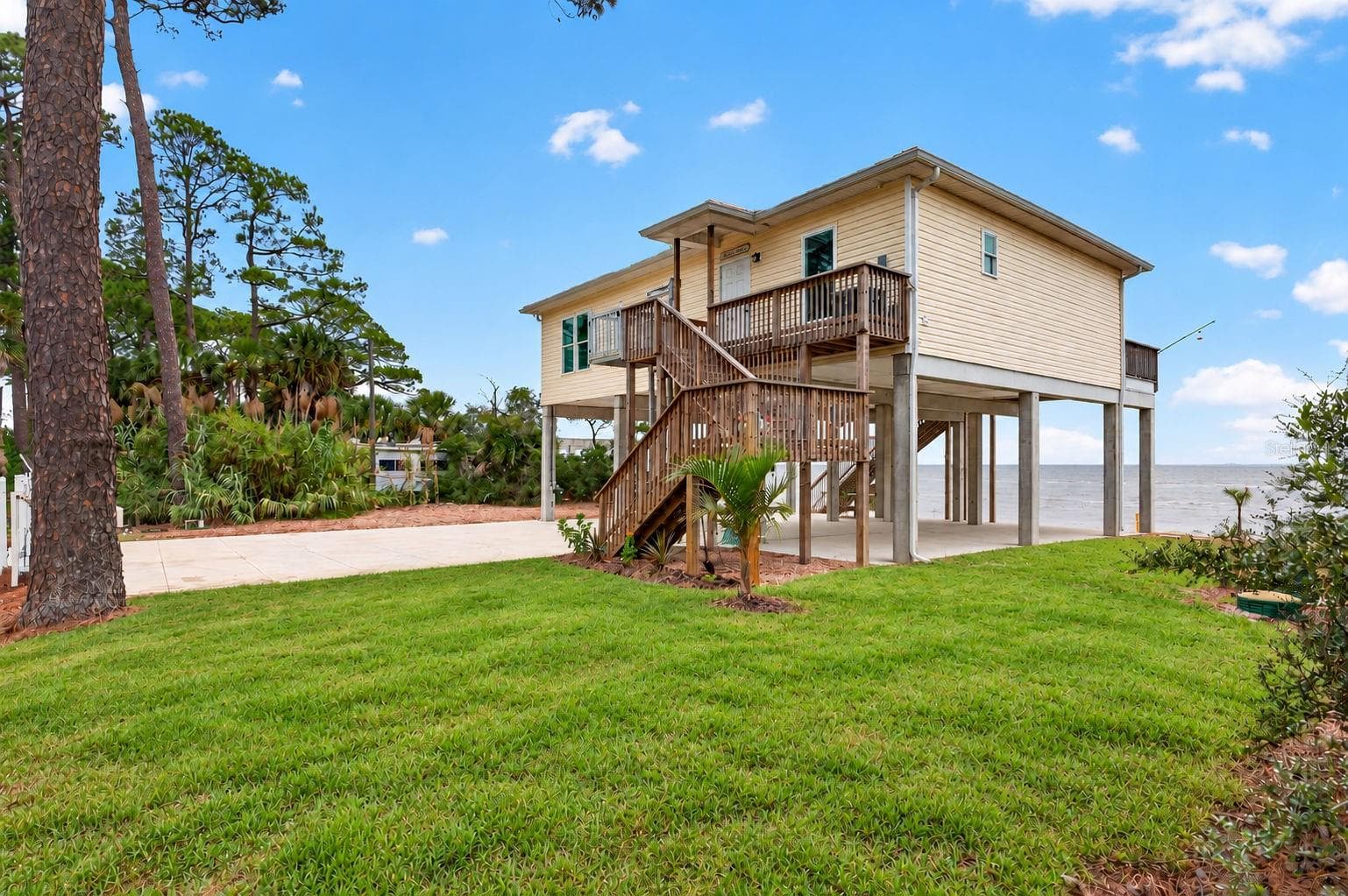 Single Family Residence at 2698 HWY 98 W, CARRABELLE, photo 6 of 75