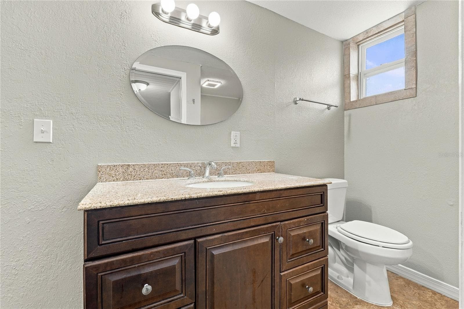 Single Family Residence at 10719 CHEROKEE DR, ST PETERSBURG, photo 58 of 83