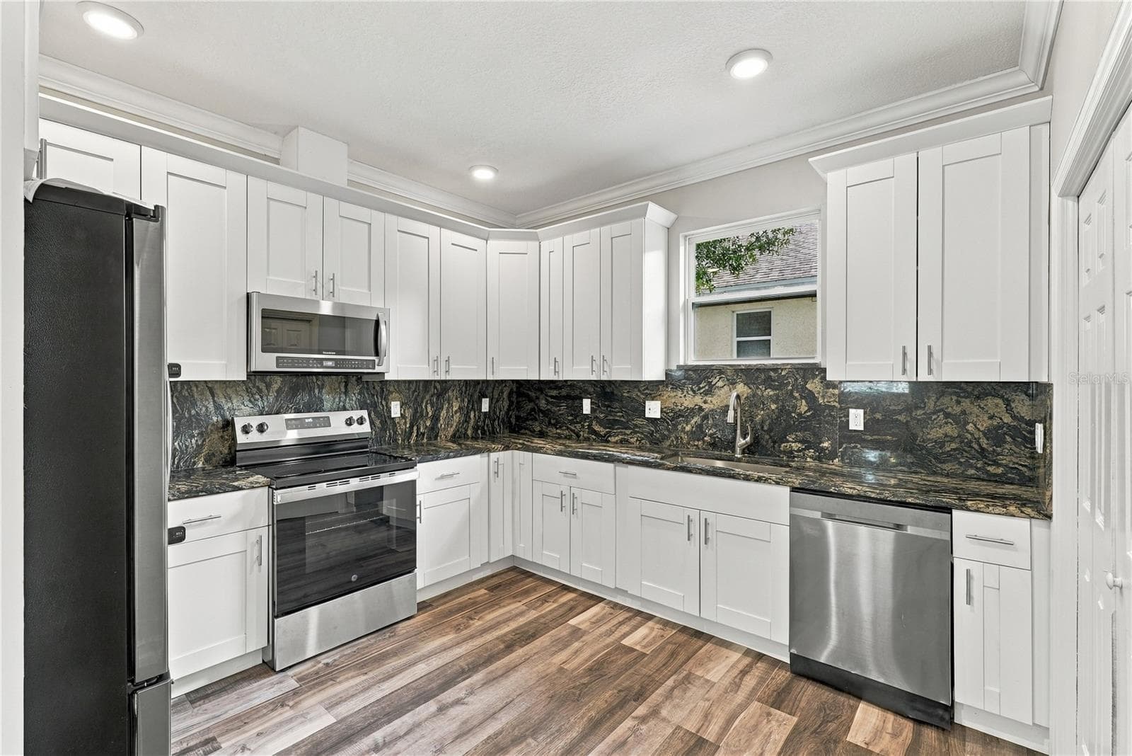 Single Family Residence at 5625 35TH WAY N, ST PETERSBURG, photo 12 of 71