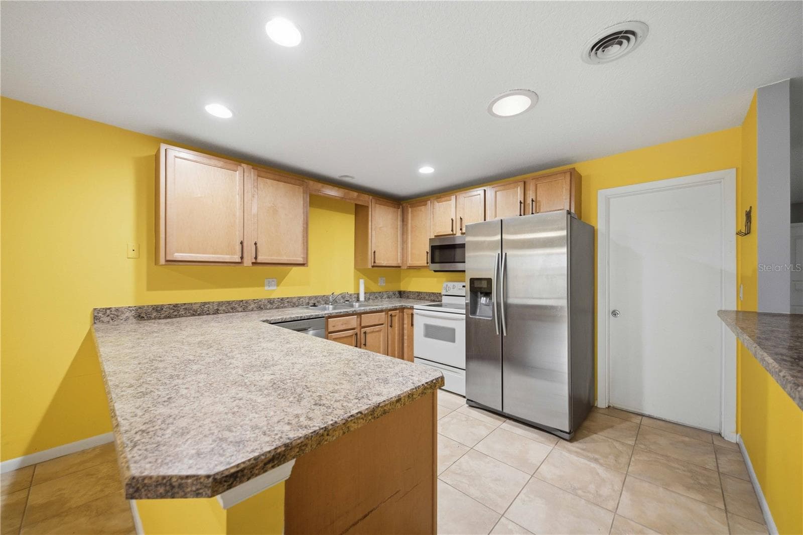 Villa at 8707 SW 88TH COURT RD #F, OCALA, photo 9 of 25