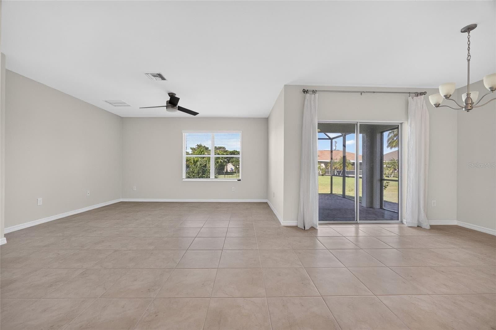 Single Family Residence at 26610 BARRANQUILLA AVE, PUNTA GORDA, photo 5 of 39