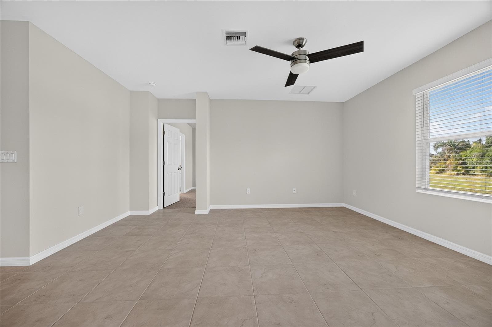 Single Family Residence at 26610 BARRANQUILLA AVE, PUNTA GORDA, photo 6 of 39