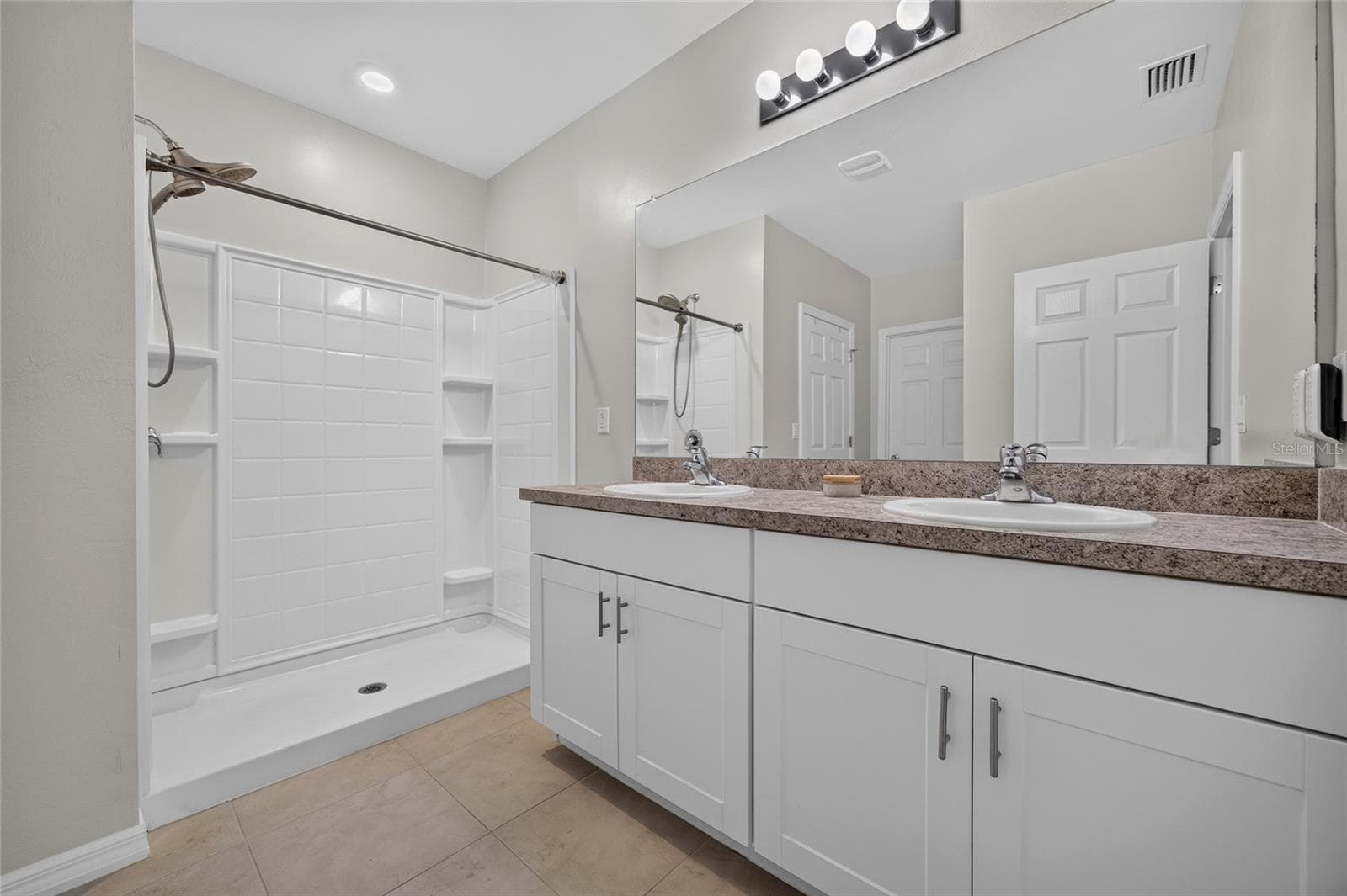 Single Family Residence at 26610 BARRANQUILLA AVE, PUNTA GORDA, photo 14 of 39
