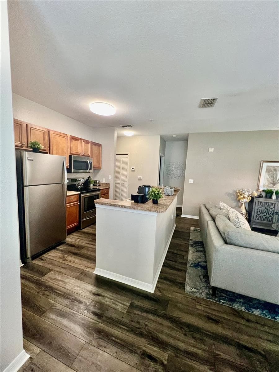 Condominium at 8341 38TH STREET CIR E #202, SARASOTA, photo 17 of 47