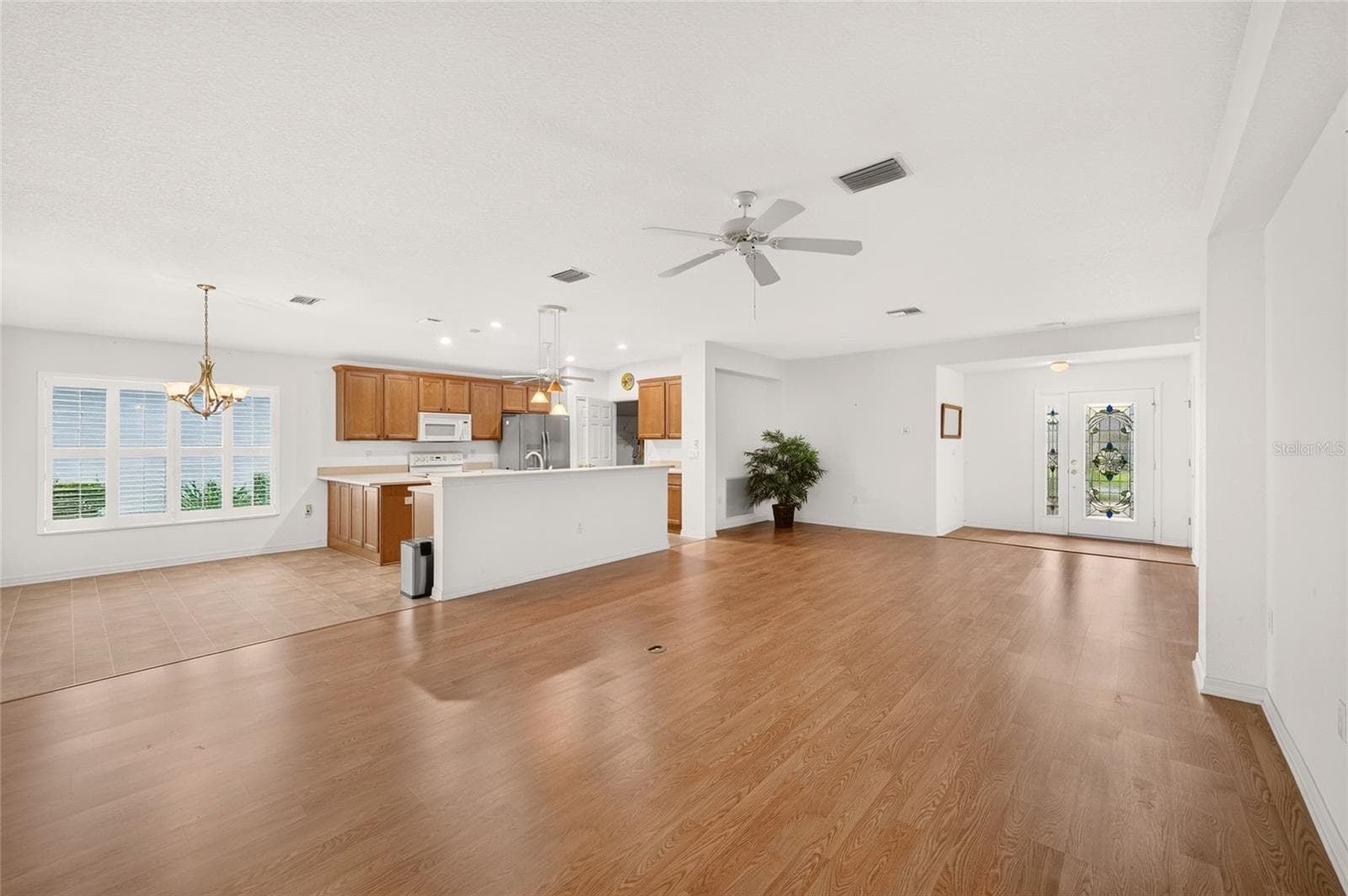 Single Family Residence at 13425 SE 86TH CIR, SUMMERFIELD, photo 9 of 51