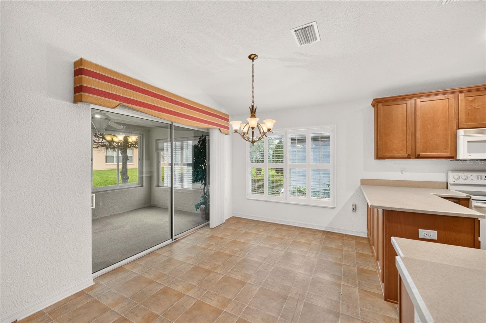 Single Family Residence at 13425 SE 86TH CIR, SUMMERFIELD, photo 11 of 51