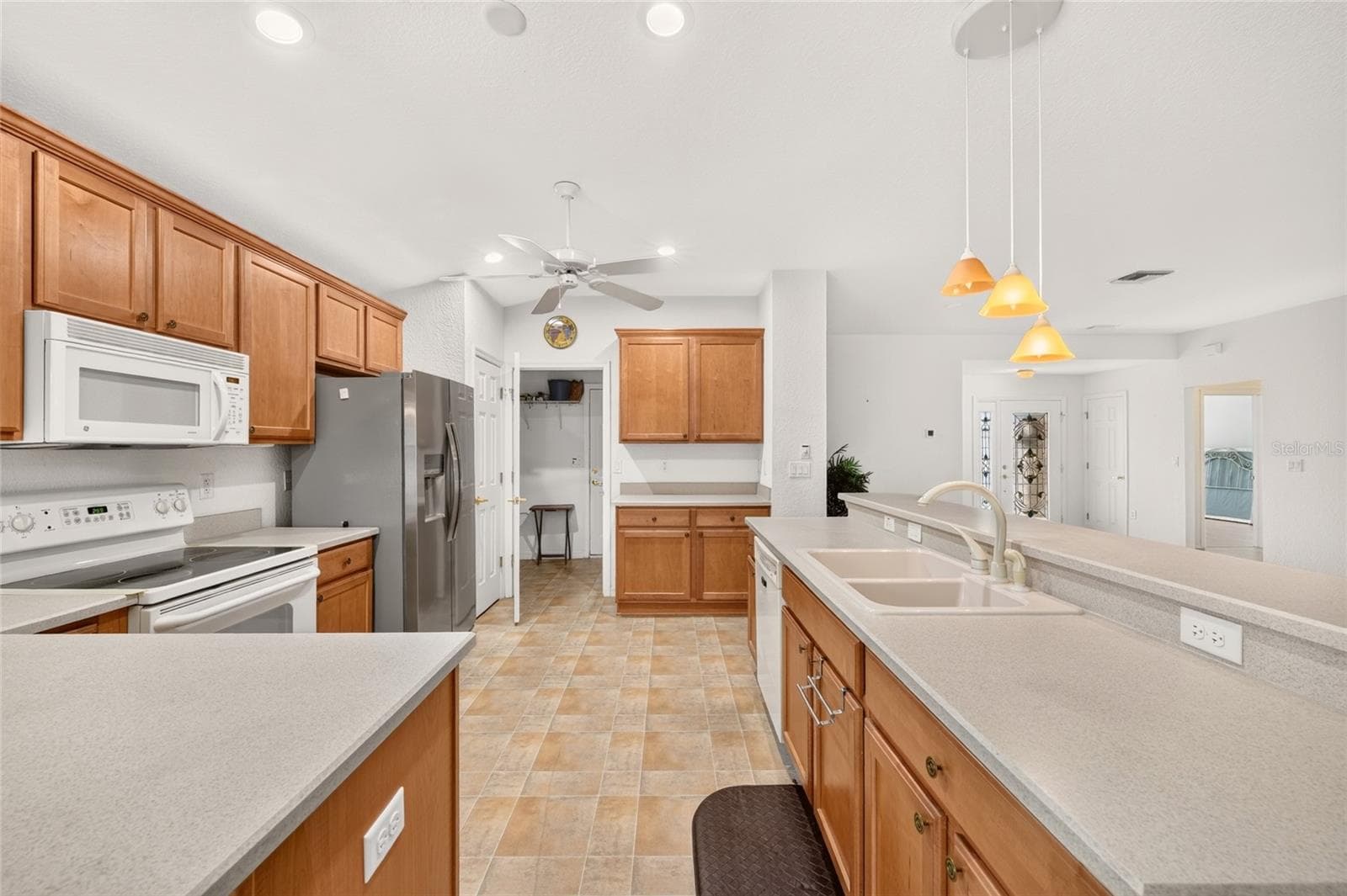 Single Family Residence at 13425 SE 86TH CIR, SUMMERFIELD, photo 14 of 51