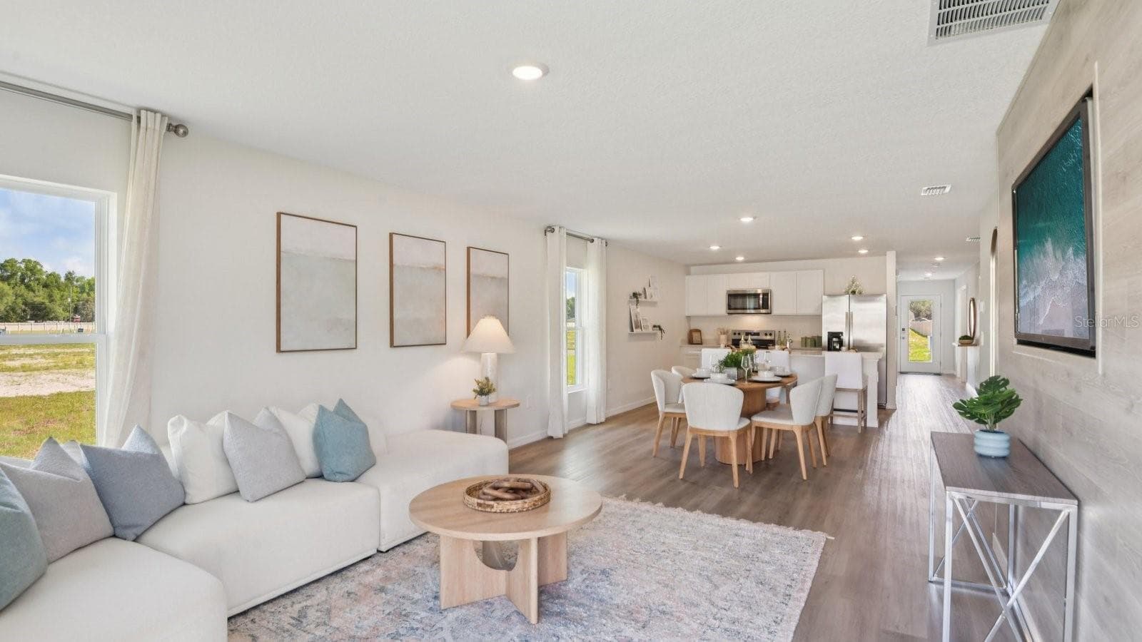 Single Family Residence at 12019 ISLE ROYALE DR, HUDSON, photo 5 of 25