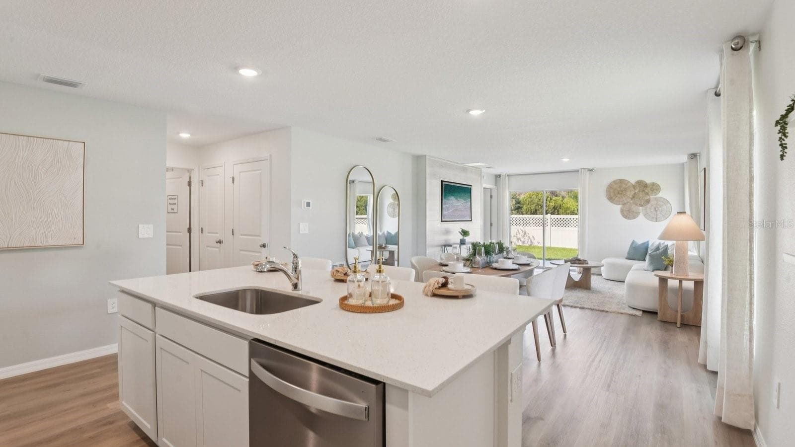 Single Family Residence at 12019 ISLE ROYALE DR, HUDSON, photo 12 of 25