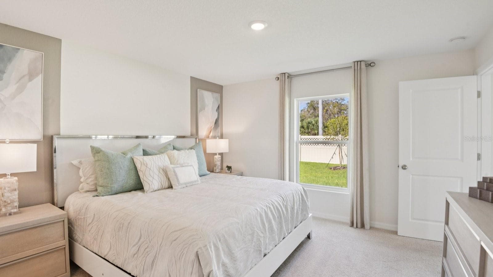 Single Family Residence at 12019 ISLE ROYALE DR, HUDSON, photo 21 of 25