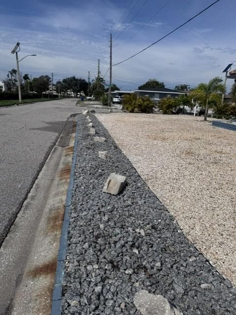 Palms removed on Garage Side to improve traffic visibility - 1472 DURLING DR S, SOUTH PASADENA