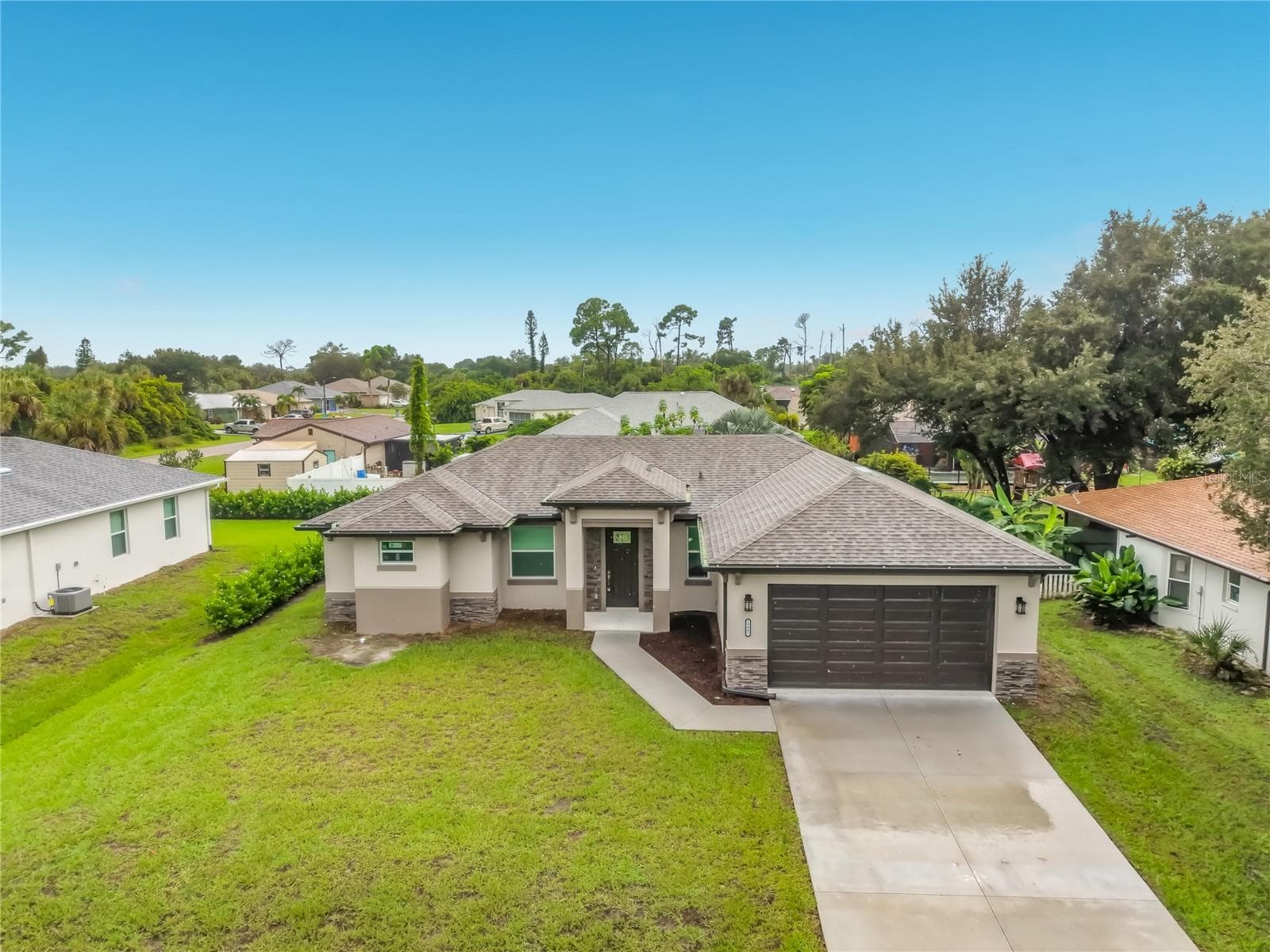 Single Family Residence at 18475 MORRISSON AVE, PORT CHARLOTTE, photo 2 of 54
