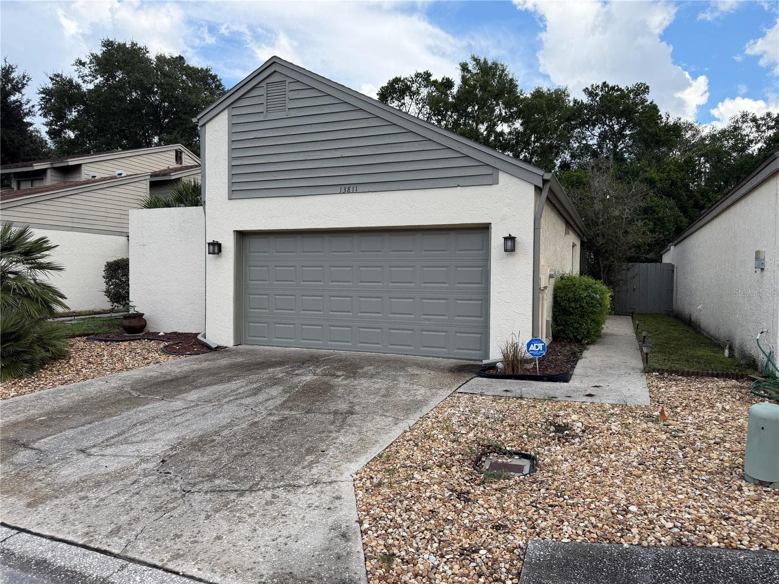 Side Elevation Front Door Side - 13811 LAZY OAK DR #21, TAMPA