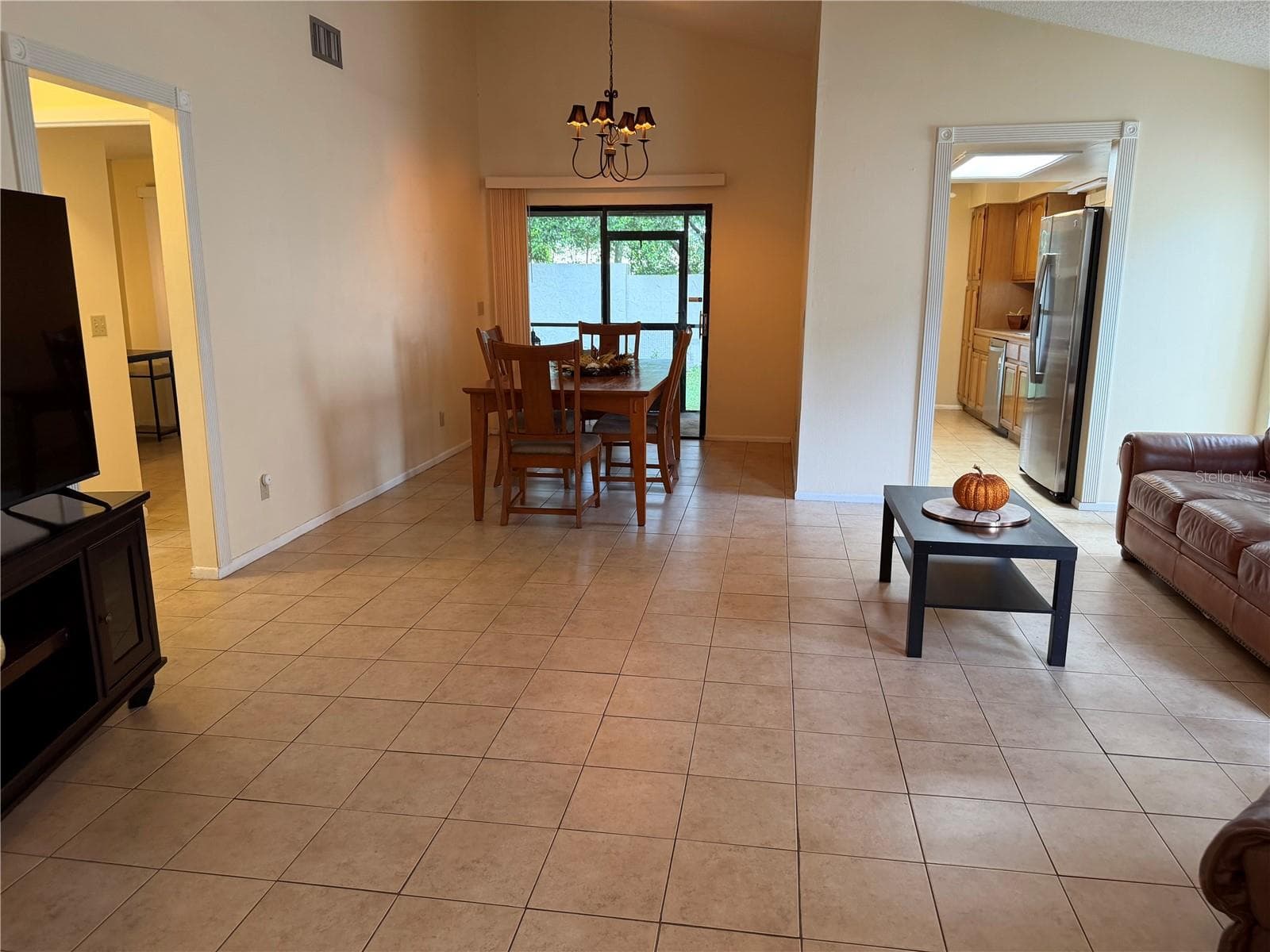 Living/Dining Room Combo - 13811 LAZY OAK DR #21, TAMPA