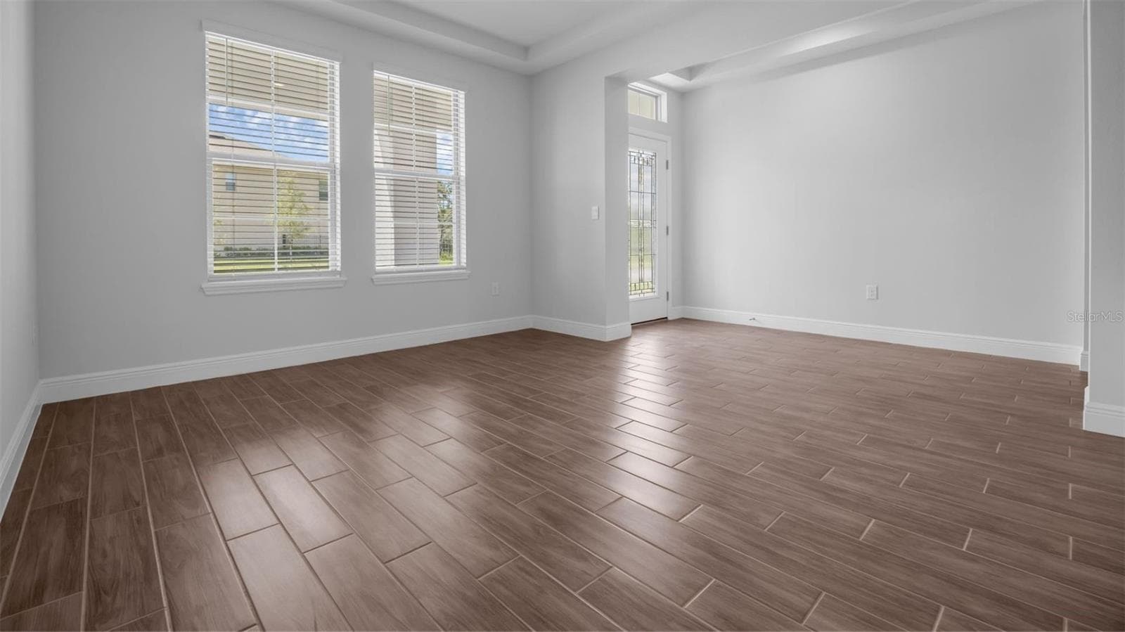 Single Family Residence at 11815 SHINE VIEW LN, WINTER GARDEN, photo 3 of 60