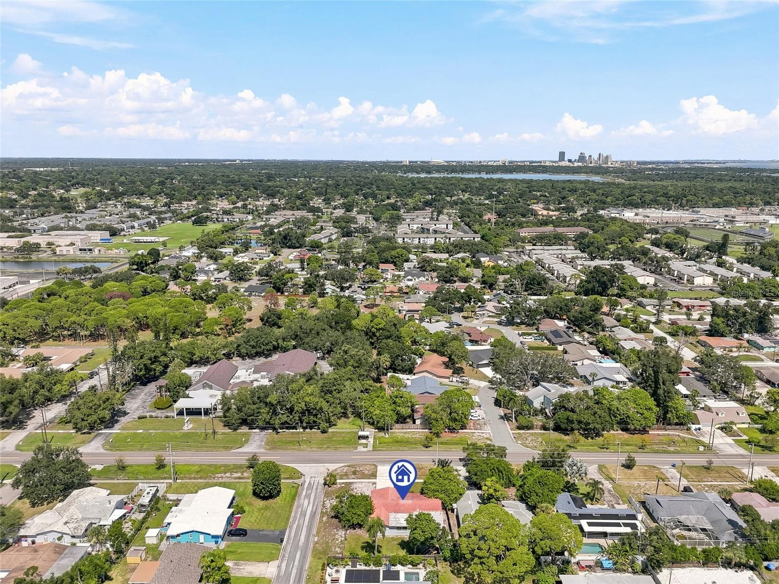 Downtown St. Pete is just a short drive away, putting dining, shopping, arts, and waterfront attractions within easy reach. - 1890 62ND AVE S, ST PETERSBURG