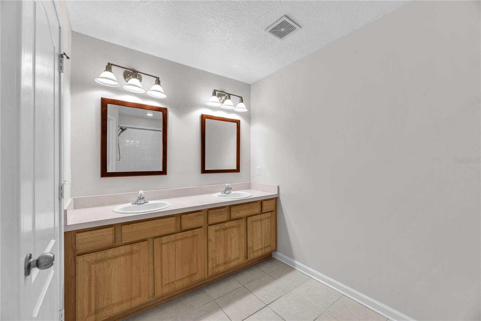 Townhouse at 4605 BARNSTEAD DR, RIVERVIEW, photo 15 of 35