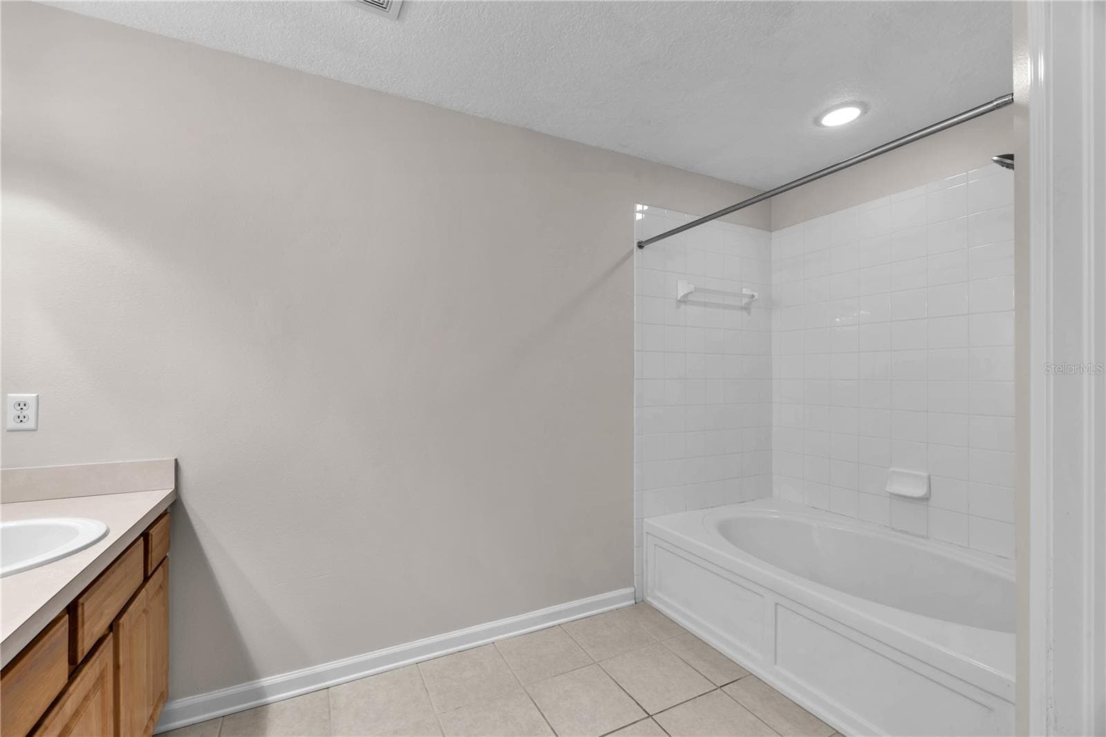 Townhouse at 4605 BARNSTEAD DR, RIVERVIEW, photo 16 of 35