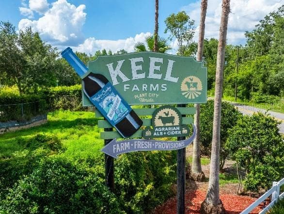 Keel & Curley Winery, Terace Grill, & Nineteen61 are all less than 13 miles from home. - 4355 WINESAP WAY, LAKELAND