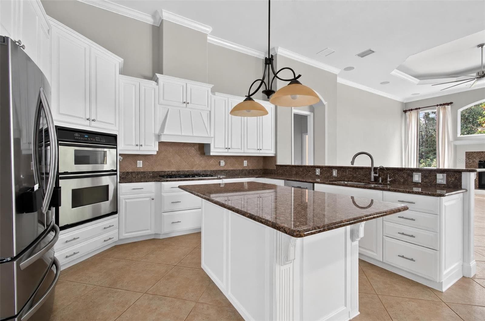 Open Kitchen - 1326 SW 90TH ST, GAINESVILLE