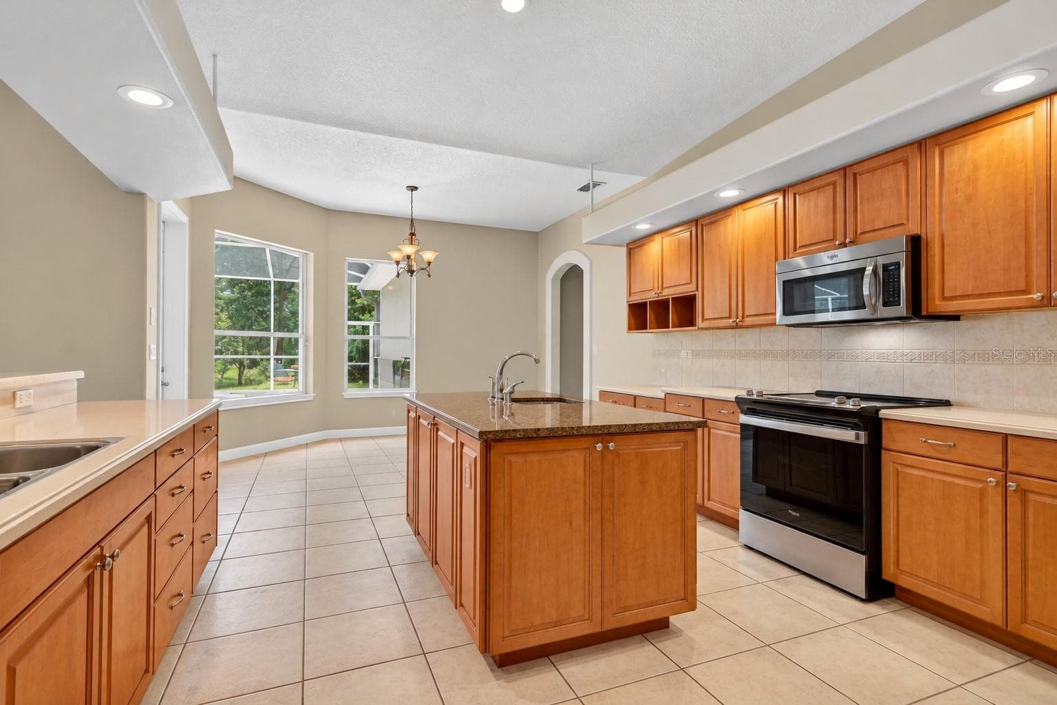 Single Family Residence at 6130 BRIDLEFORD DR, WESLEY CHAPEL, photo 15 of 49