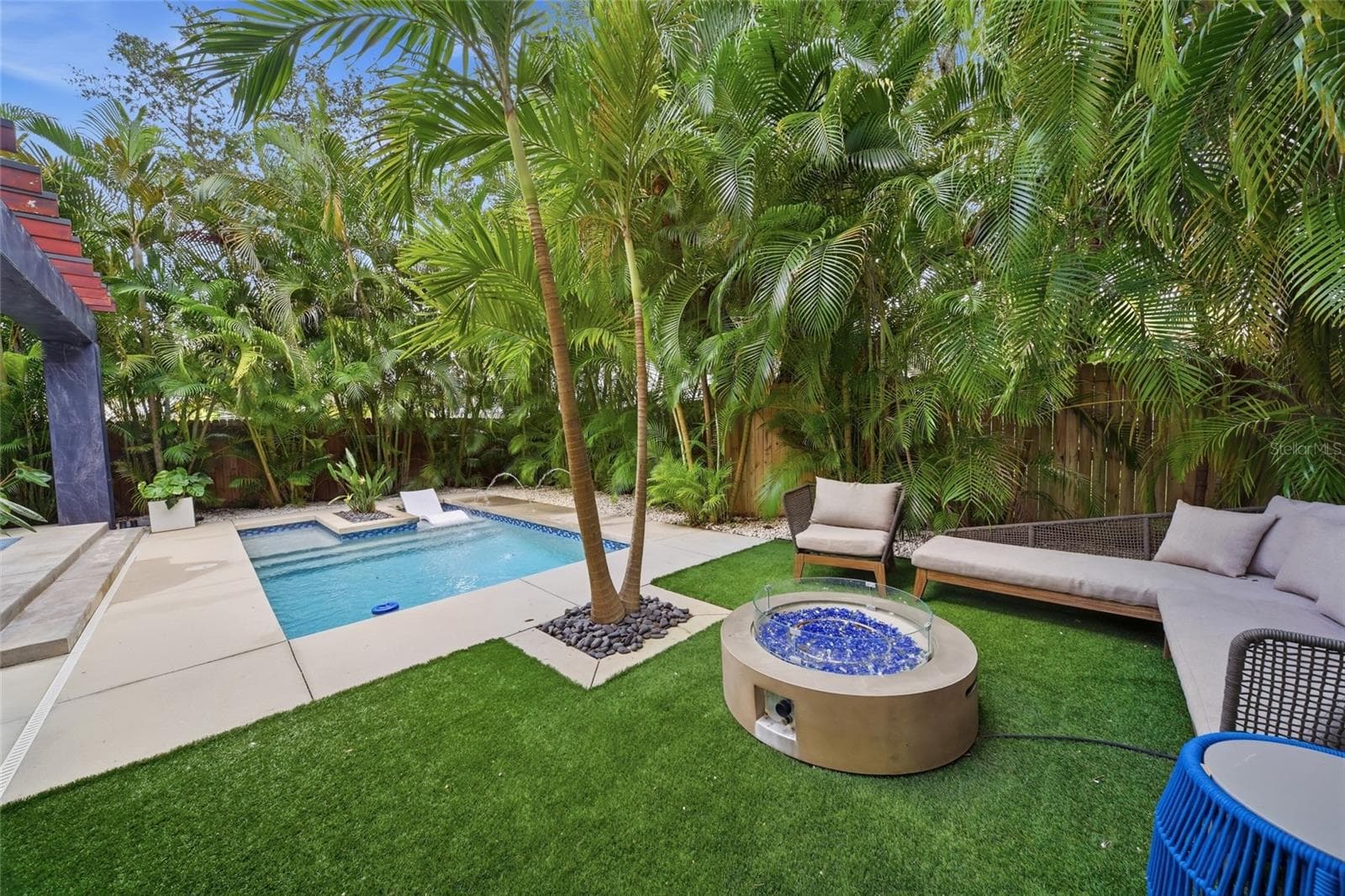 Single Family Residence at 2476 FLOYD ST, SARASOTA, photo 25 of 75